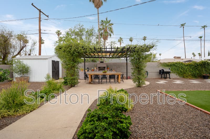 Phoenix House: 1731 W Highland Ave