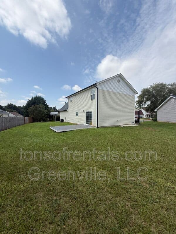 Duncan House: 151 Bellweather Drive