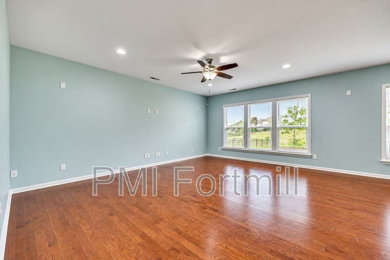 Fort Mill House: 1080 Crescent Moon Dr