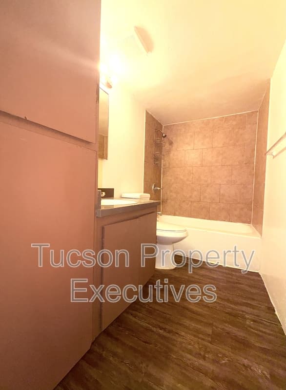 Tucson Condo: 20 North Leonora Avenue - 103
