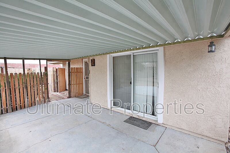 Sun City House: 9331 W Arrowhead Dr