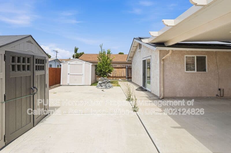 Spring Valley House: 640 Felicita Ave