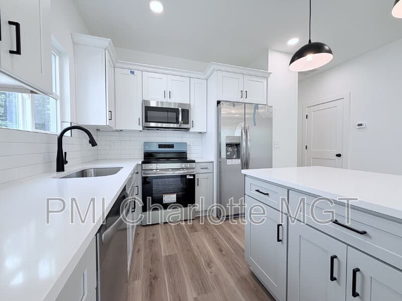 Charlotte Townhome: 7521 Lawyers Road