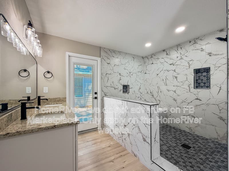Pensacola House: 4780 Baywind Dr