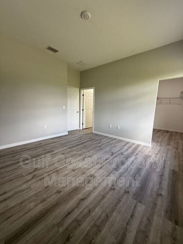 Lehigh Acres House: 3103 58th St W