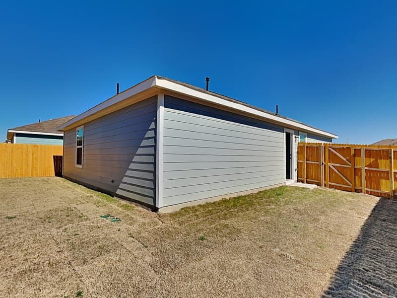 Fort Worth House: 9809 Papillion Way