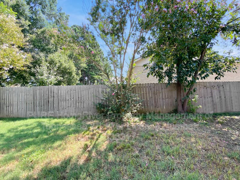 Bartlett House: 3106 Yates St