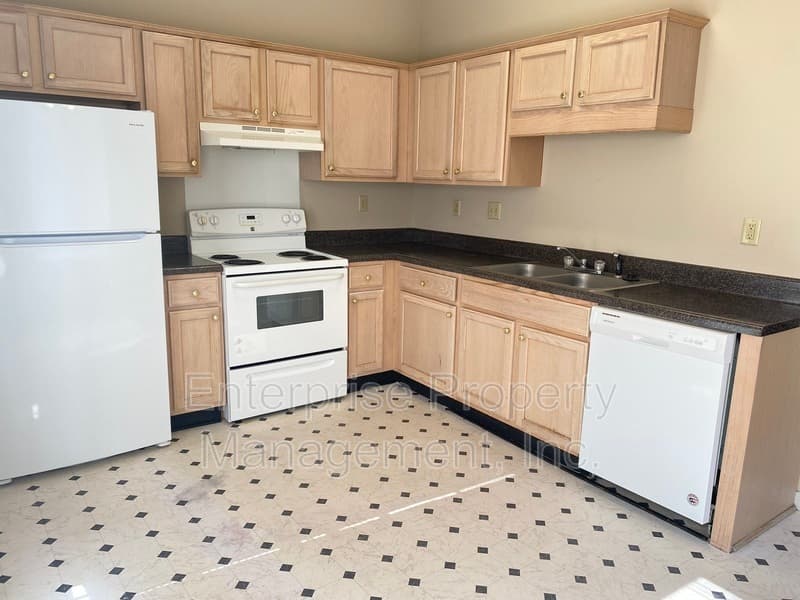 Memphis House: 3794 Walden Meadow Drive