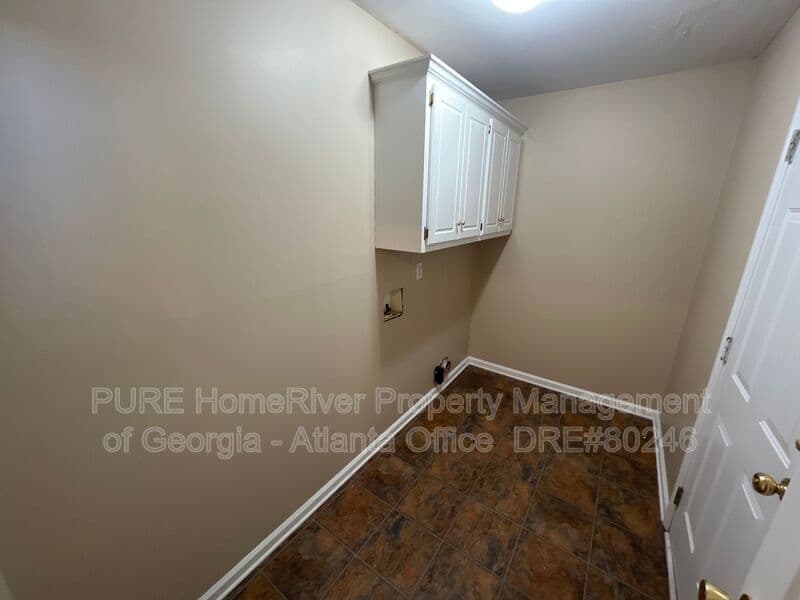 Hephzibah House: 2045 Storey Mill Estate Dr