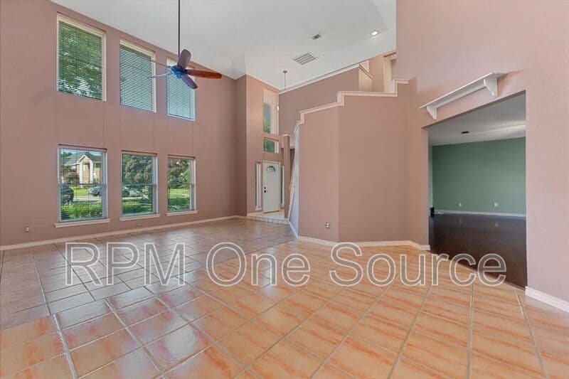 Plano House: 6752 Macintosh Drive
