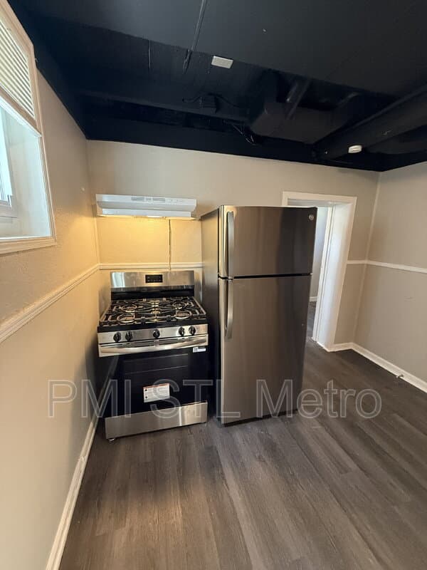 St. Louis House: 5548 Jennings Station Road