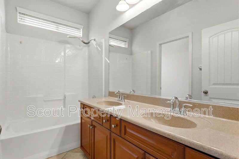 Menifee House: 29128 Rockledge Drive