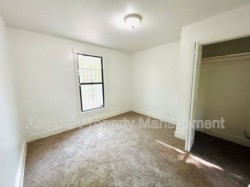 Chattanooga House: 1006 Rockway Dr