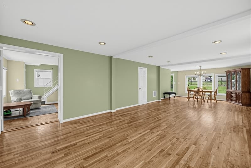 Arlington House: 1132 North Kentucky Street
