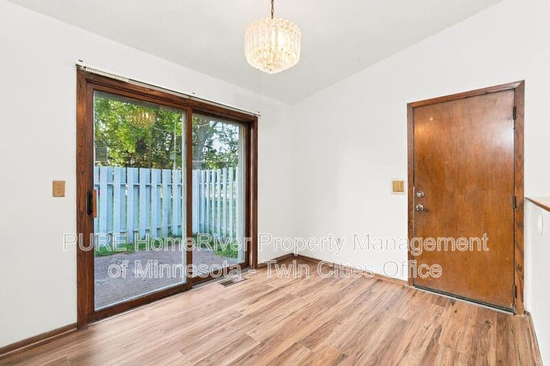 Brooklyn Park House: 7441 Major Ave N