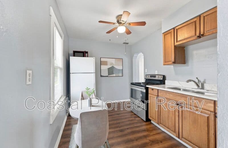 Tampa House: 1603 E 29th Ave