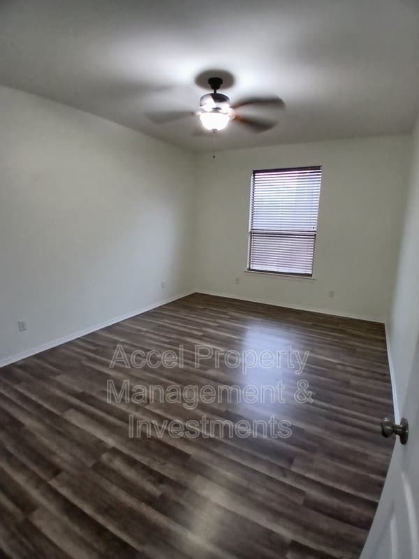 Mision House: 128 San Jacinto St.