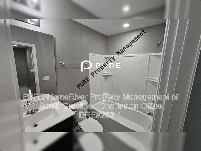 Summerville House: 308 Cantley Ct