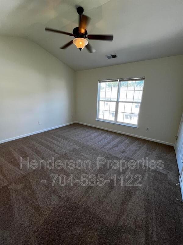 Pineville House: 10452 Stokeshill Court