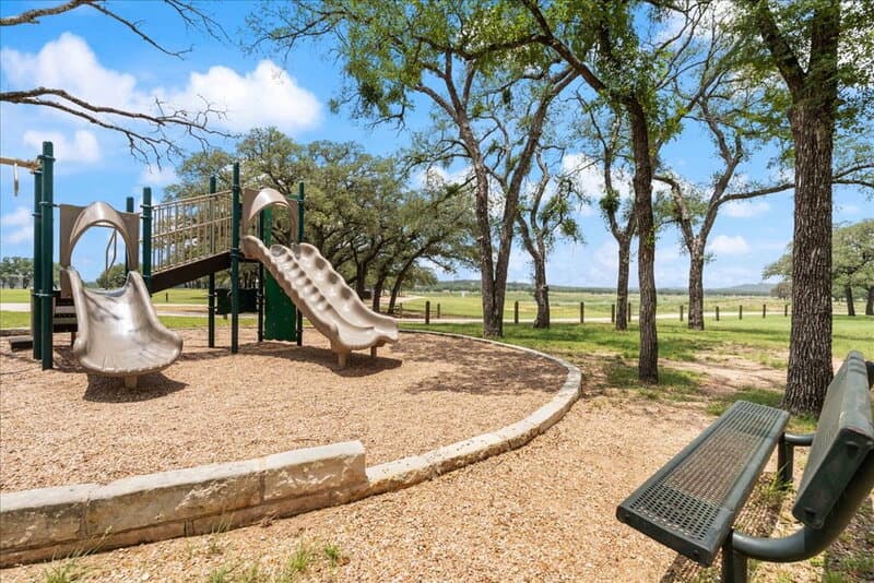 Lago Vista Condo: 5800 Club House Drive A