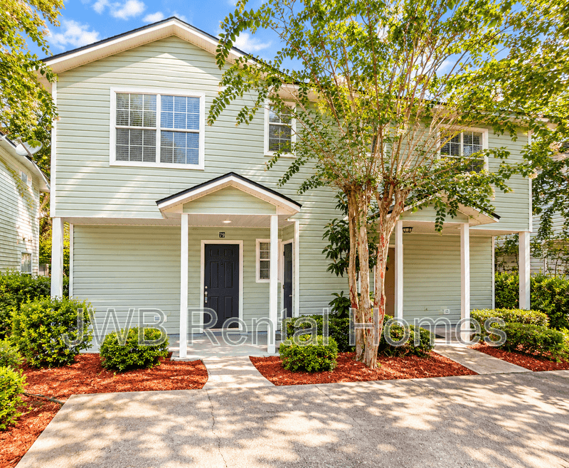 Atlantic Beach Townhome: 79 5th St W