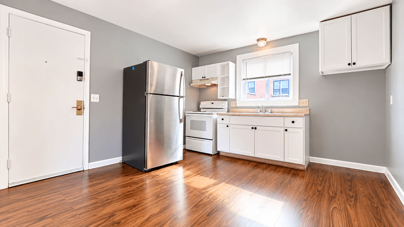 Holyoke Condo: 340 Appleton St
