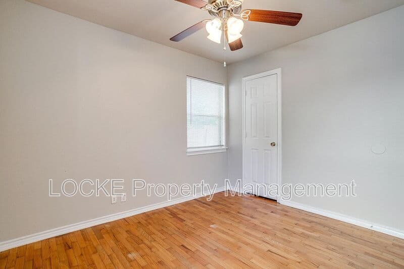 Fort Worth House: 3419 South University Drive
