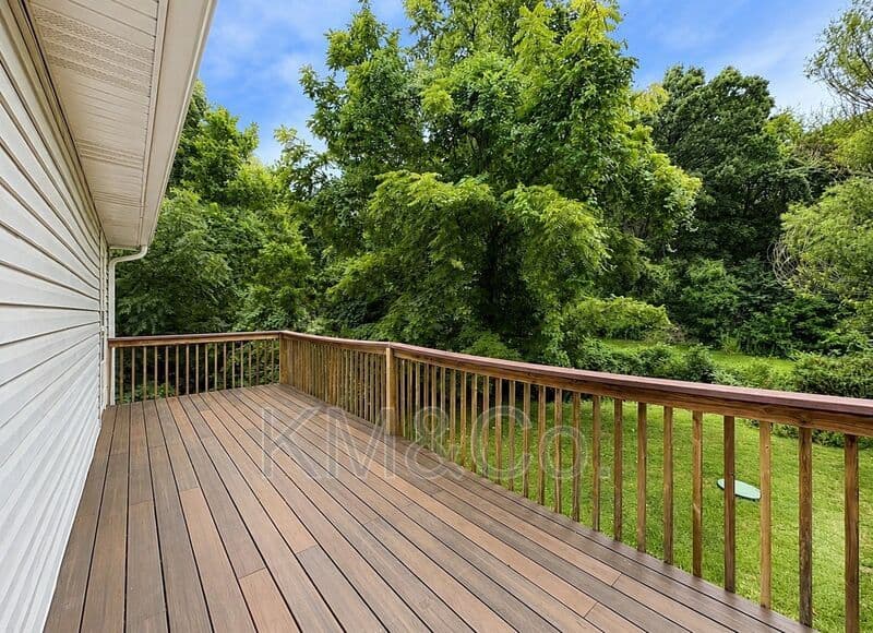 Hillsboro House: 535 Elm Street