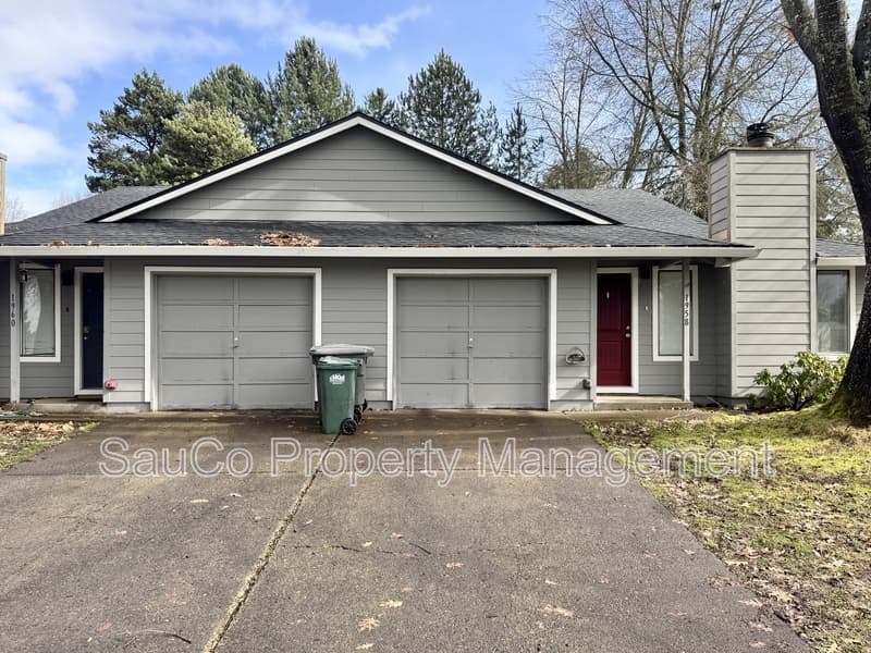 Hillsboro House: 1958 Northeast Darby Street