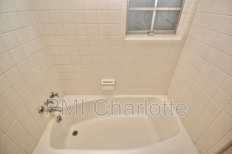 Charlotte Condo: 4317 Walker Rd