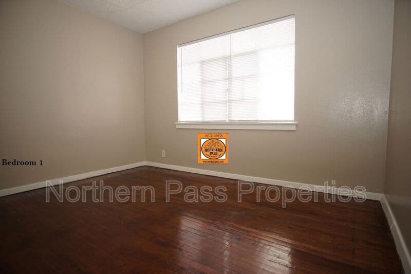 El Paso Condo: 1226 Huckleberry St