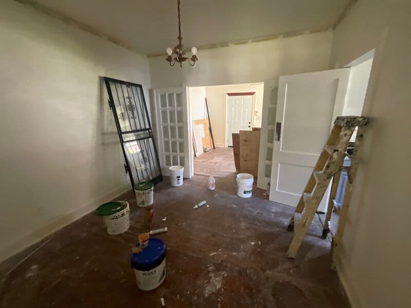 Jackson House: 354 Fredrica Avenue