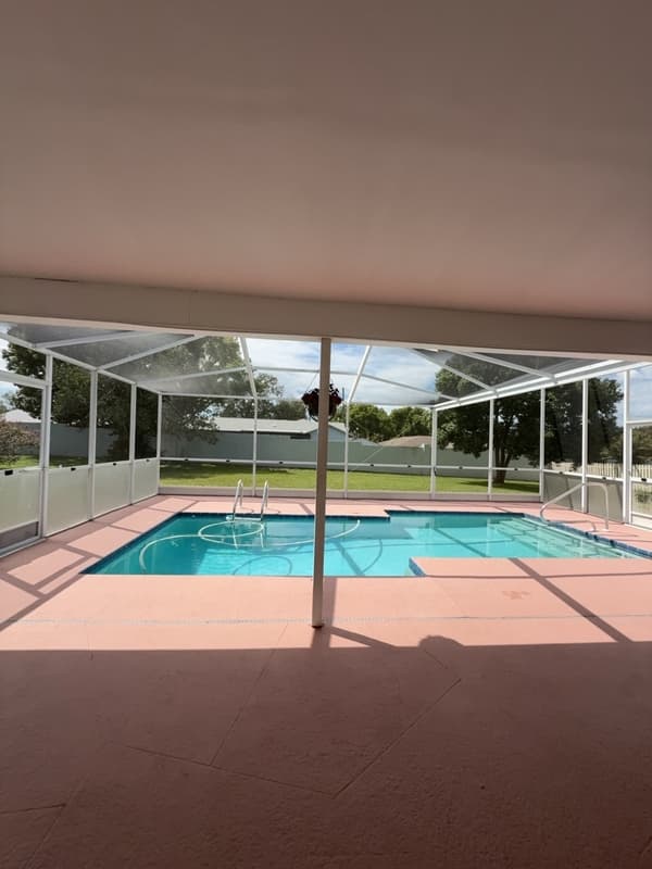 Spring Hill House: 1347 Overland Drive