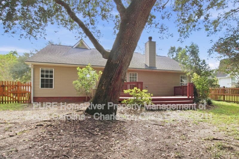 Charleston House: 8688 Spring Chapel Ln