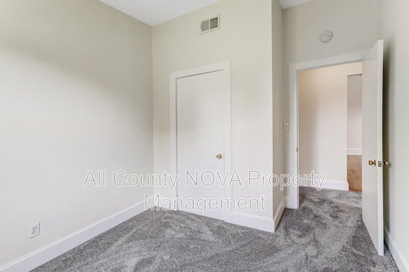 Manassas Condo: 8753 Signal Hill Rd