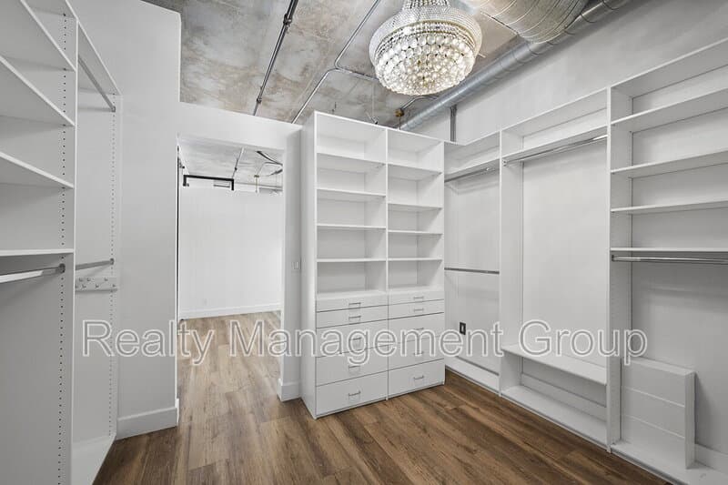 San Diego Condo: 877 Island Ave