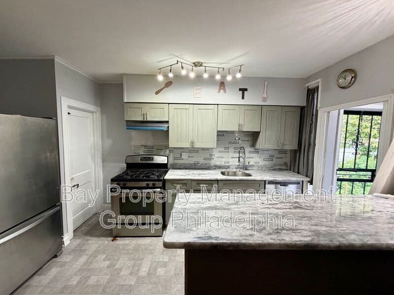 Philadelphia House: 7207 Sommers Rd
