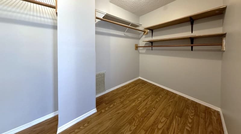 St. Petersburg House: 4367 19th Street North