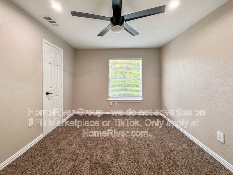 Dallas House: 1124 E 11th St