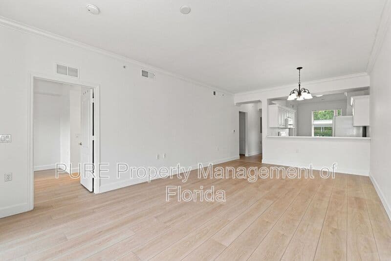 Fort Myers House: 19760 Osprey Cove Blvd