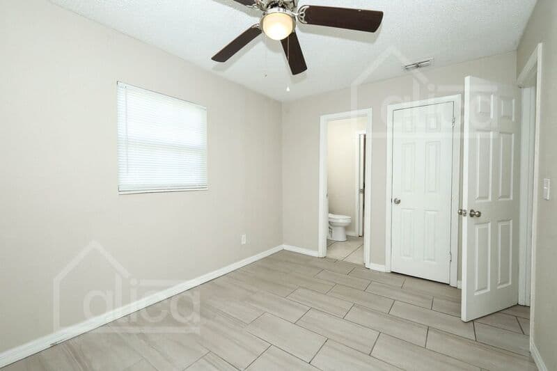 Orlando House: 4464 Piedmont St
