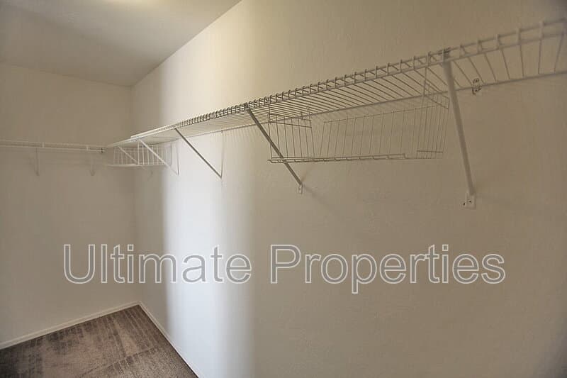 El Mirage House: 12413 W Willow Ave