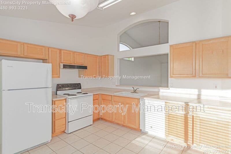 Apache Junction House: 2021 S Rennick Drive