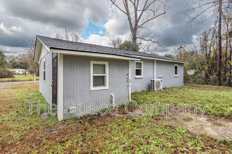 Moncks Corner House: 209 Testament Lane