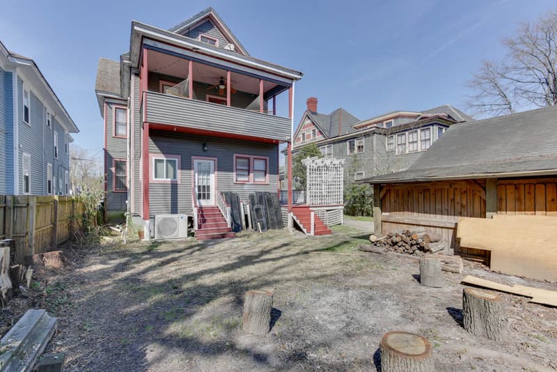 Portsmouth House: 1051 Naval Ave