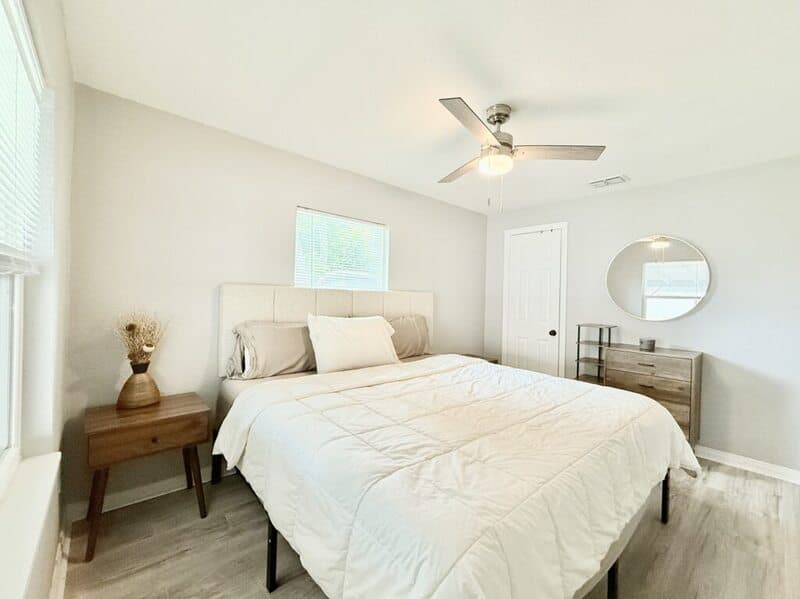 St. Petersburg House: 4528 70th Street North