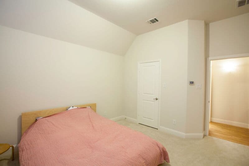 Allen House: 1614 Thoroughbred Ln.
