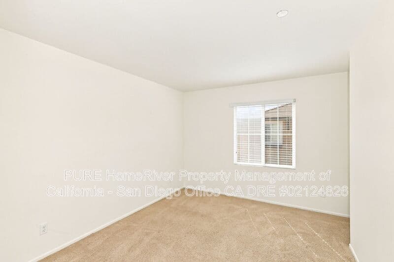 Fallbrook House: 223 Dun Blazer Way