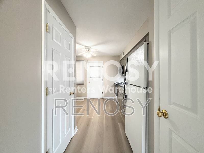 Urbandale Condo: 4211 65th St
