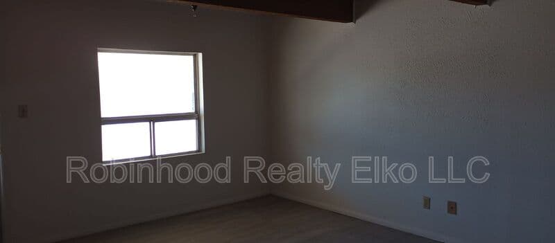 Wells Condo: 340 6th Street #27